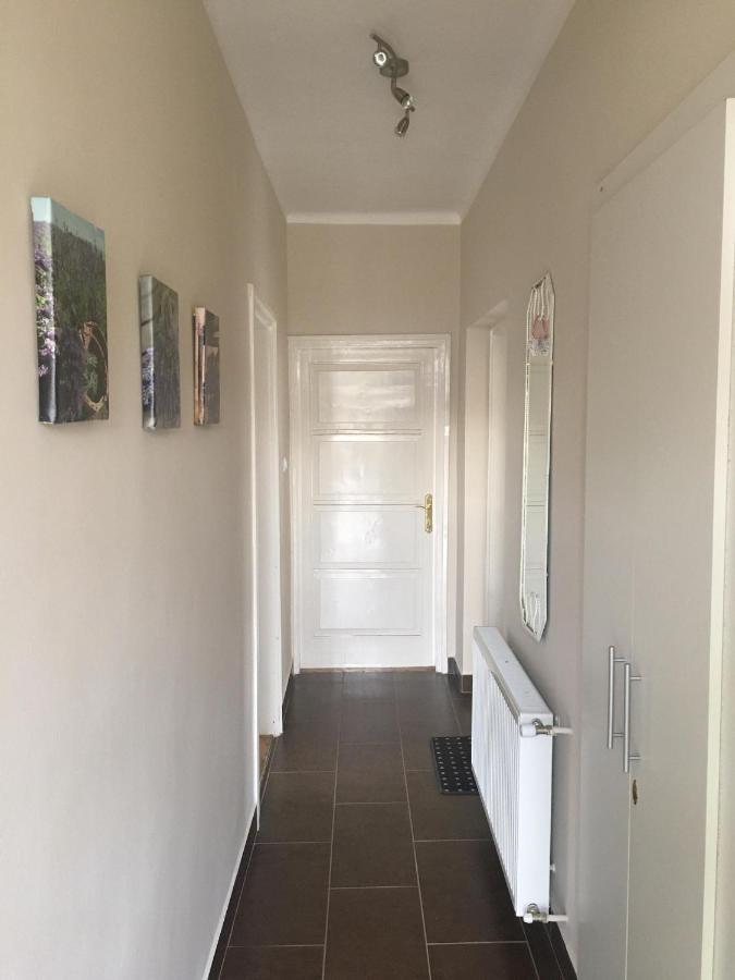 Tompos Vendeghaz Es Pince Hotel Villány Екстериор снимка