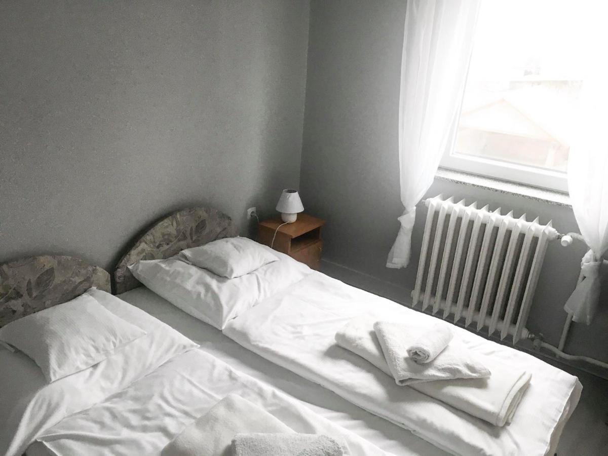 Tompos Vendeghaz Es Pince Hotel Villány Екстериор снимка